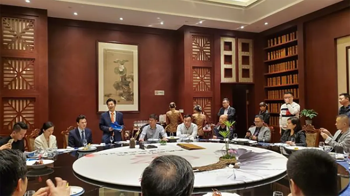 联谊会上联谊气氛活跃